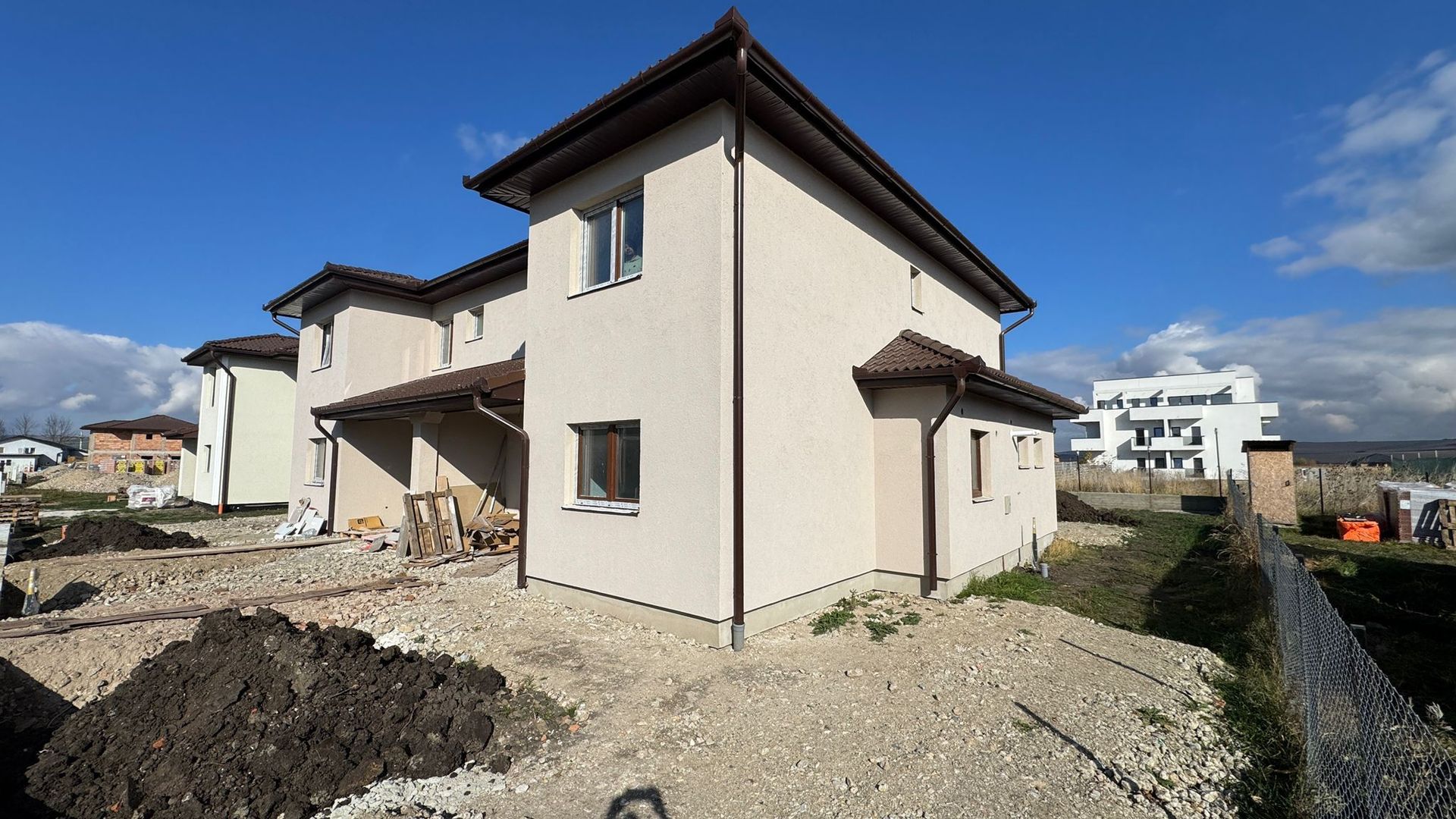 OFERTA! - Casa duplex NOUA  Sura Mica - Sibiu - Poză 3