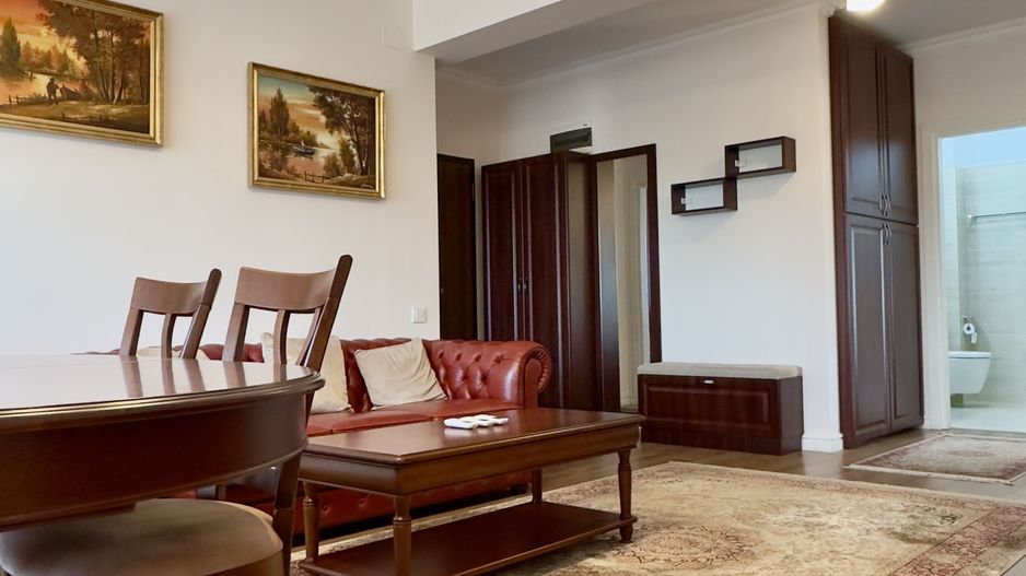 Apartament 3 camere, bloc nou, centrala proprie, parcare subterana inclusa. - Poză 1