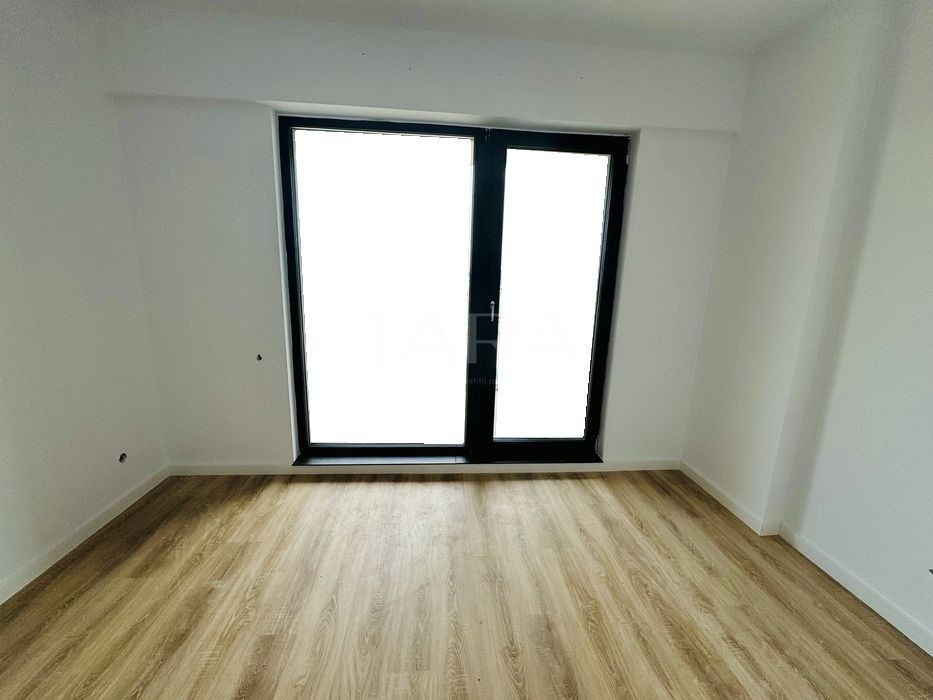 Apartament 2 camere finisat cu terasa si parcare subterana. - Poză 3