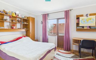 Vilă cu 7 camere, zona Aradului - Poză 17