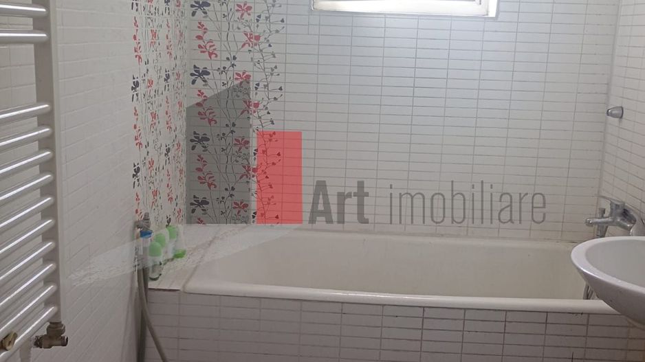 Apartament 2 camere, 2 balcoane bdul Basarabia - Poză 8