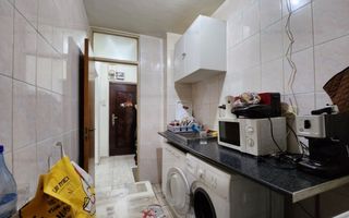 Garsoniera decomandata, bloc din 1982 reabilitat termic, Piata Muncii Baba Novac - Poză 13