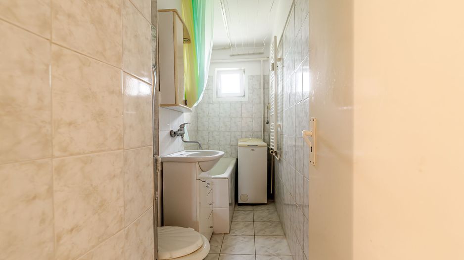 VÂNDUT! Apartament cu 2 camere. Zona Fortuna, Vlaicu - Poză 4