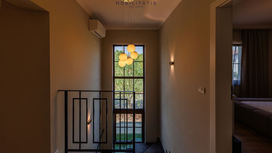 Oferta Vanduta -Casa Segmentul Lux, Garaj | 4 dormitoare | Langa Padure&Lac - Poză 17