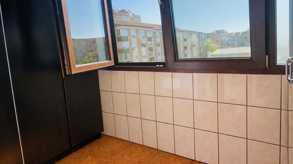 Apartament cu 3 camere – Zona Nufărul, Oradea - Poză 10
