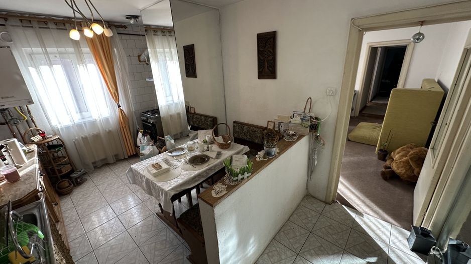 Apartament zona Girocului aproape de parc / etaj 2 din 4 - Poză 3