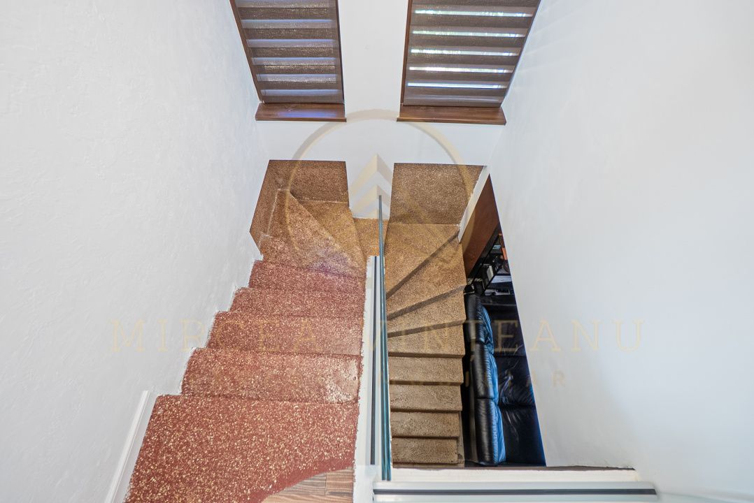 Casa P+1E de vanzare in Mamaia - Tabara Navodari - Poză 16