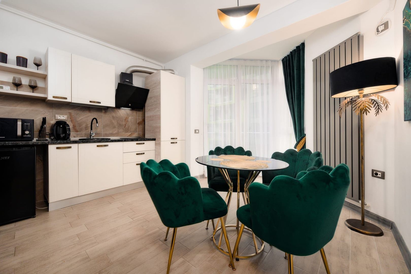 De vânzare apartament 2 camere – Mamaia Sat, Complex Alezzi - Poză 6