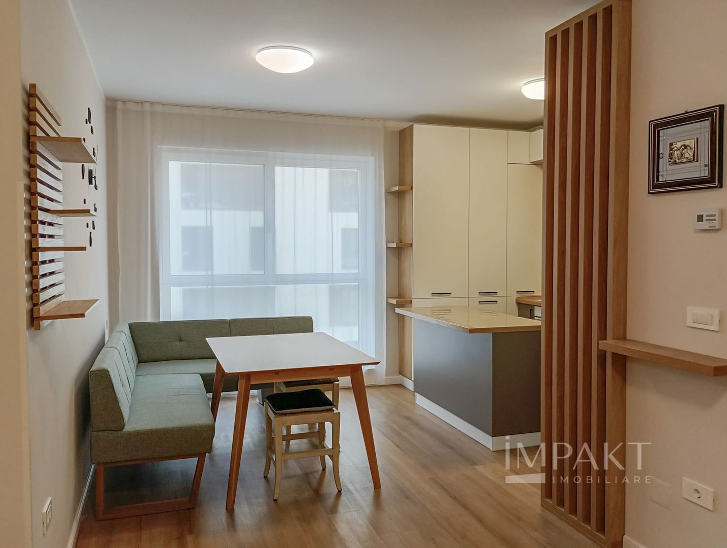 Apartament 3 camere la Cheie in zona Vivo ! - Poză 3