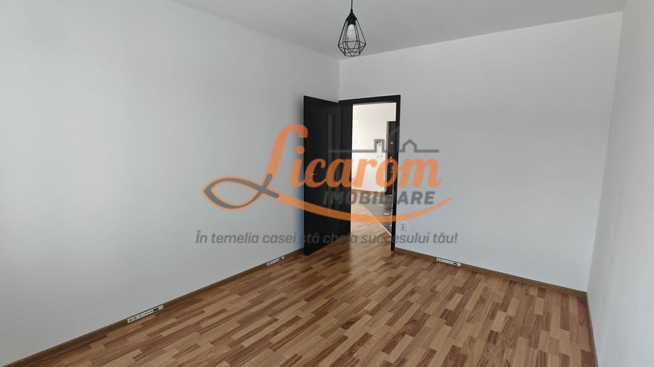 Apartament luminos 3 camere,Parter, parcare,Râșnov, Cartier Covaciu - Poză 15