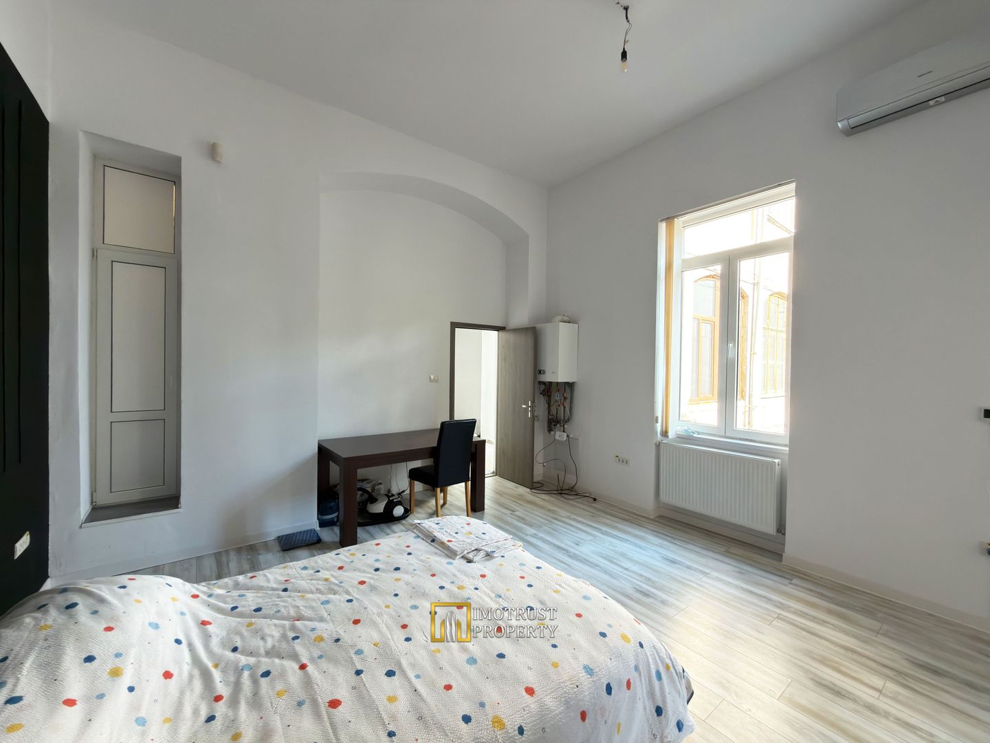 Spațiu Ultracentral de Închiriat – Arad - Poză 3