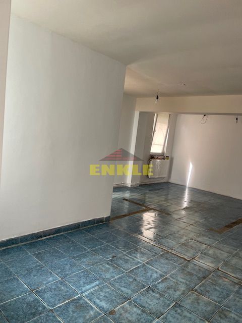 De vânzare: Hală industrială cu anexă birouri/apartament - Poză 7