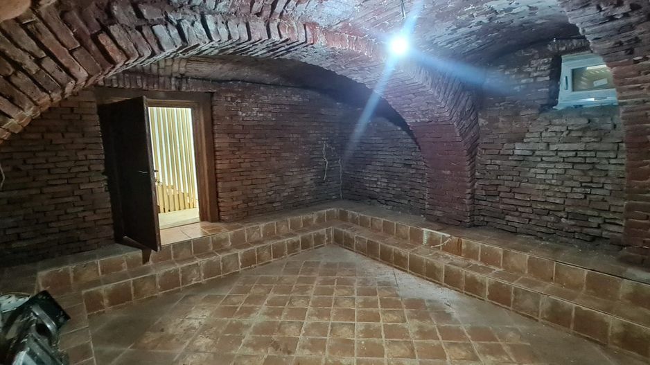 Vila spațioasă și elegantă de vânzare la intrarea în cartierul Turnișo - Poză 28