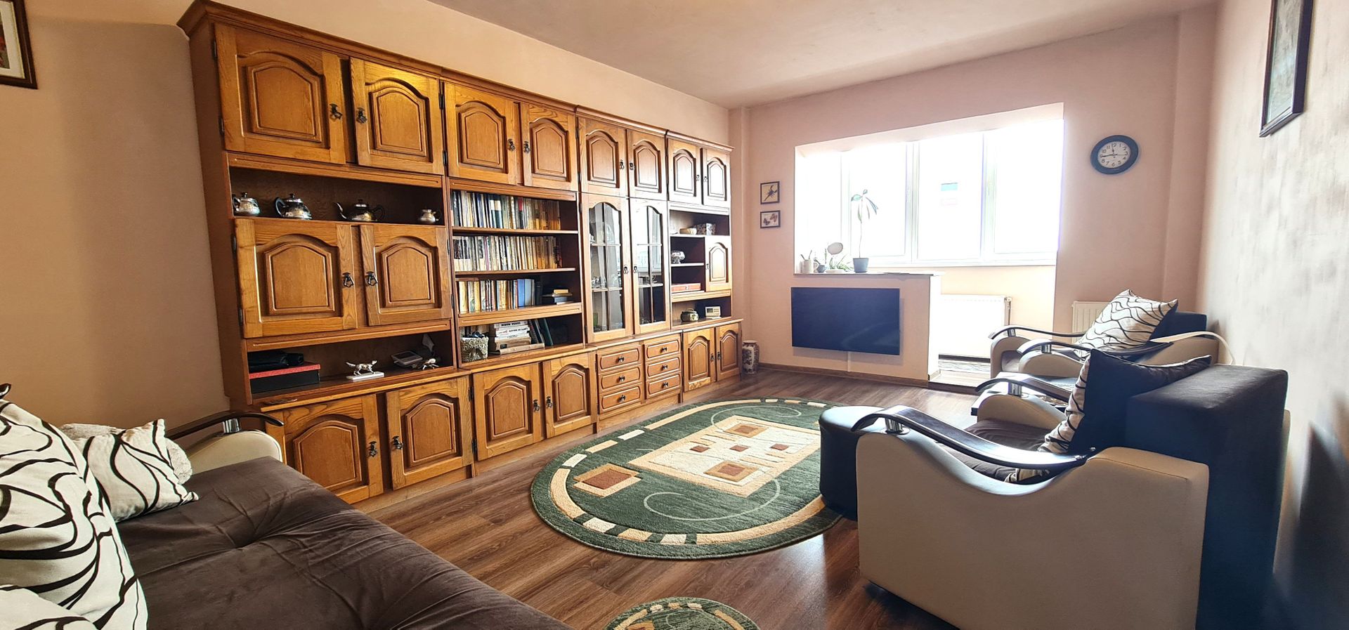 Apartament 2 camere decomandat cu priveliste zona Spitalul Judetean - Poză 1