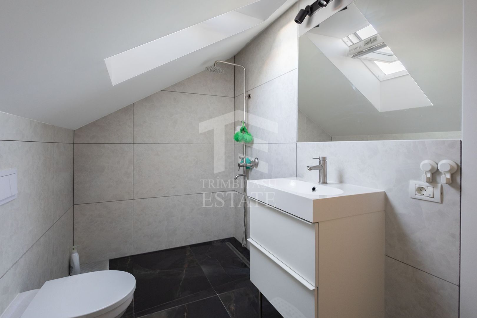 Casa deosebita de vanzare in Giarmata COMISION 0% CUMPARATOR - Poză 21