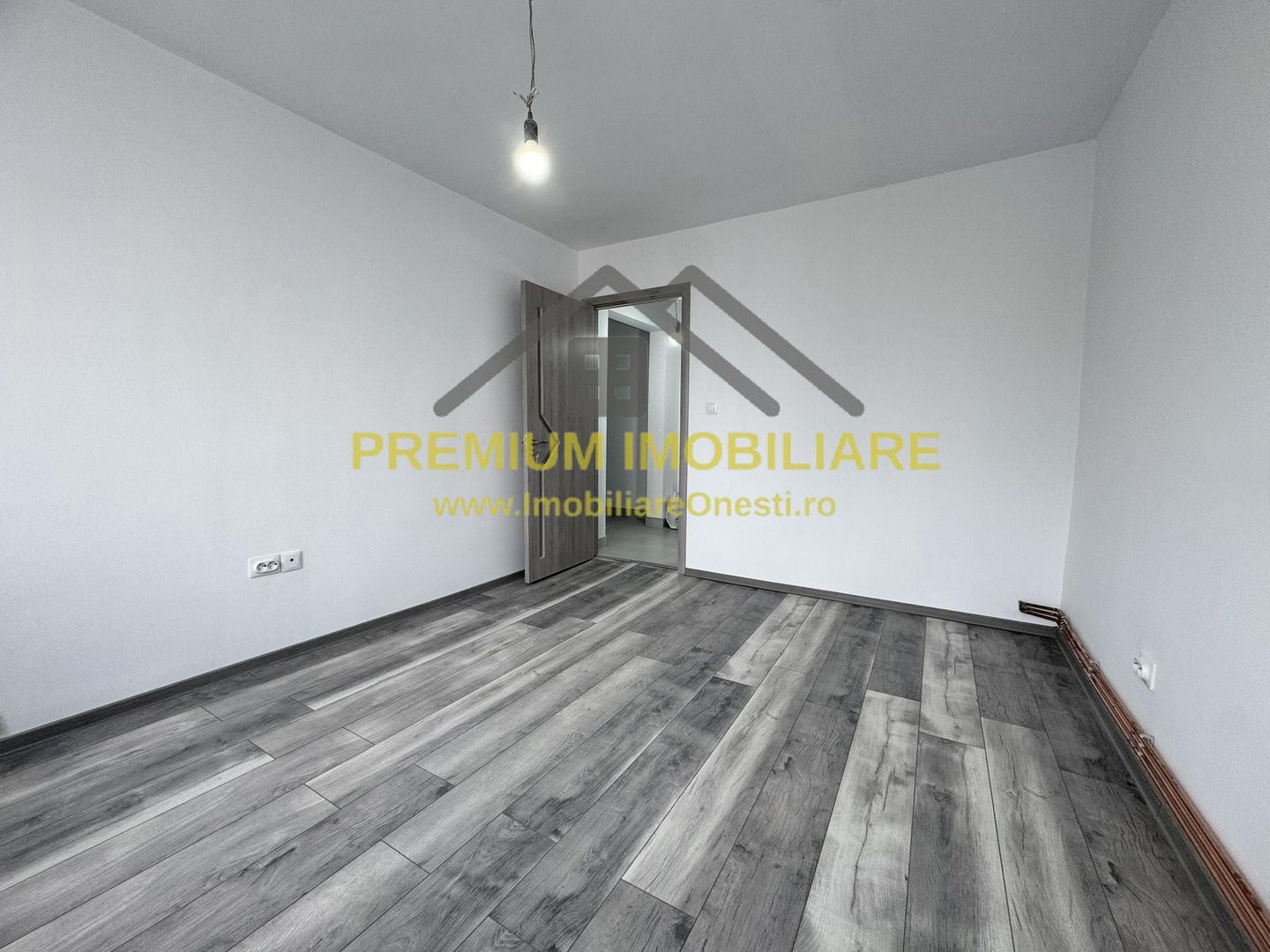 Apartament 2 Camere - Zona de sus - Renovat - Poză 7