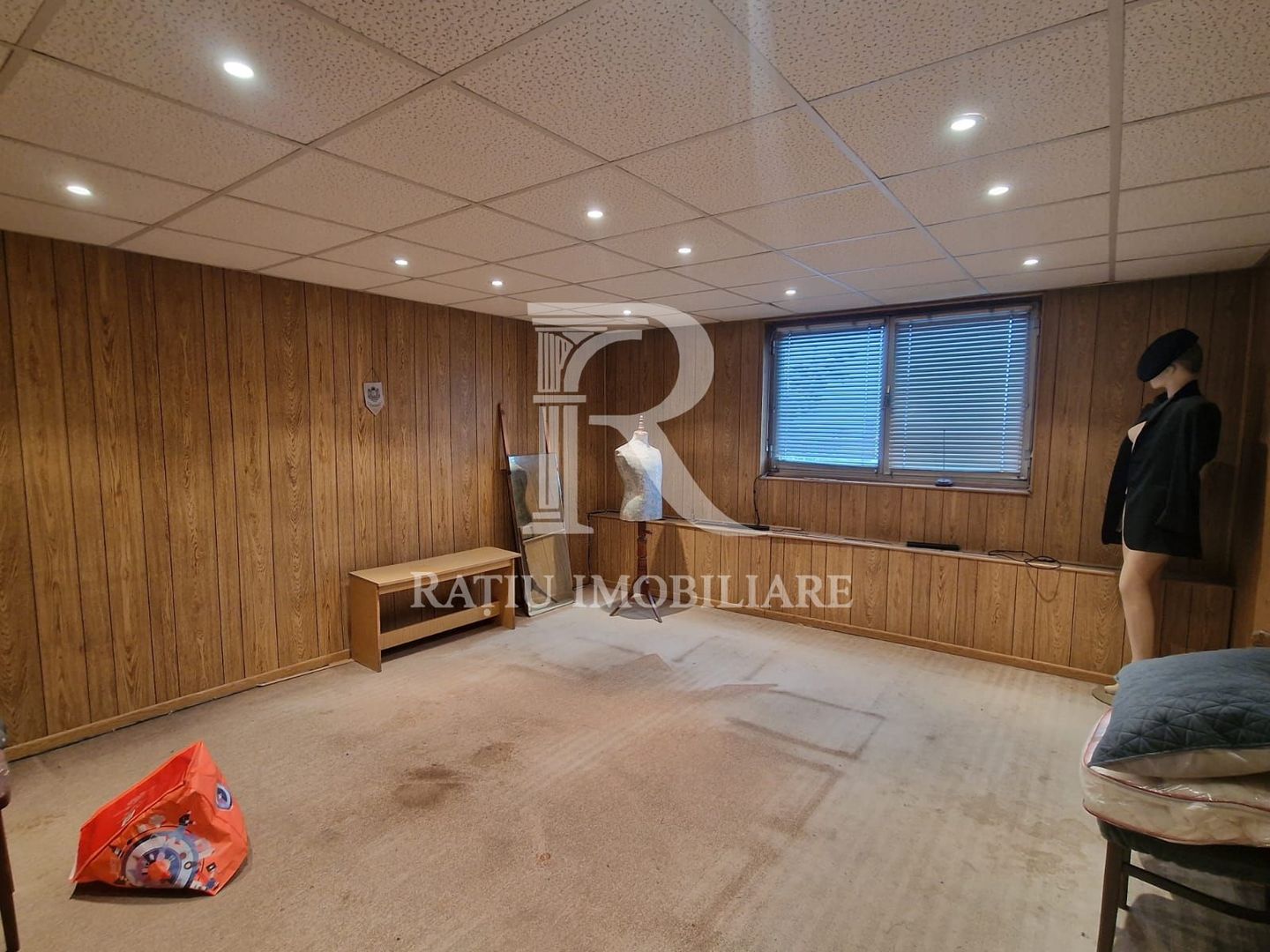 HALĂ INDUSTRIALĂ DE ÎNCHIRIAT | 1.400 MP UTILIZABILI | ORADEA  PRODUCȚIE • DEPOZITARE • BIROURI - Poză 2