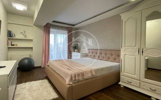 Apartament de vanzare cu 3 camere Lux  în Nufarul Plazza, Oradea - Poză 1
