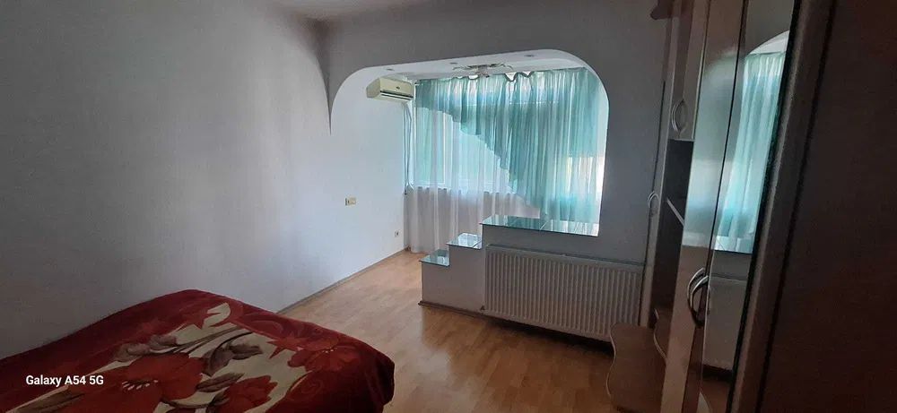 APARTAMENT LUMINOS SI SPATIOS METROU IANCULUI COMISION 0 - Poză 3