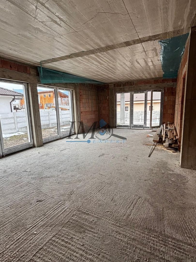 Casa de vanzare la rosu in zona Roica cartier Micesti Alba Iulia - Poză 6