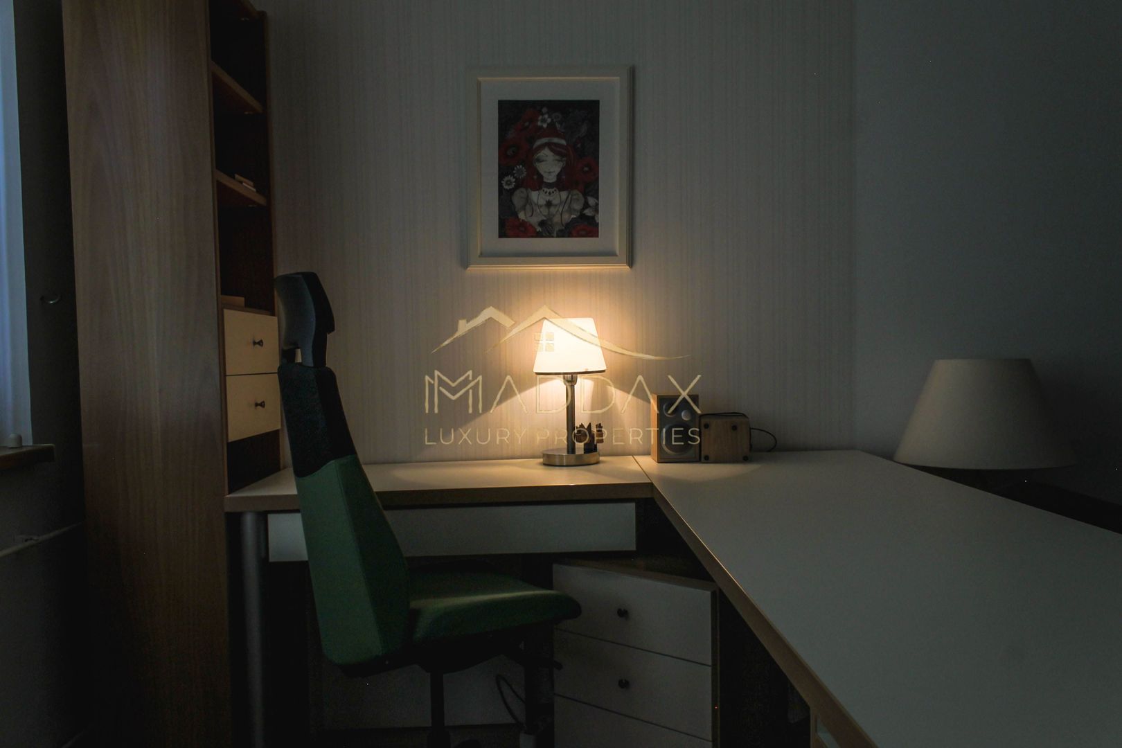 Apartament renovat cu 2 camere langa metrou de închiriat - Poză 1