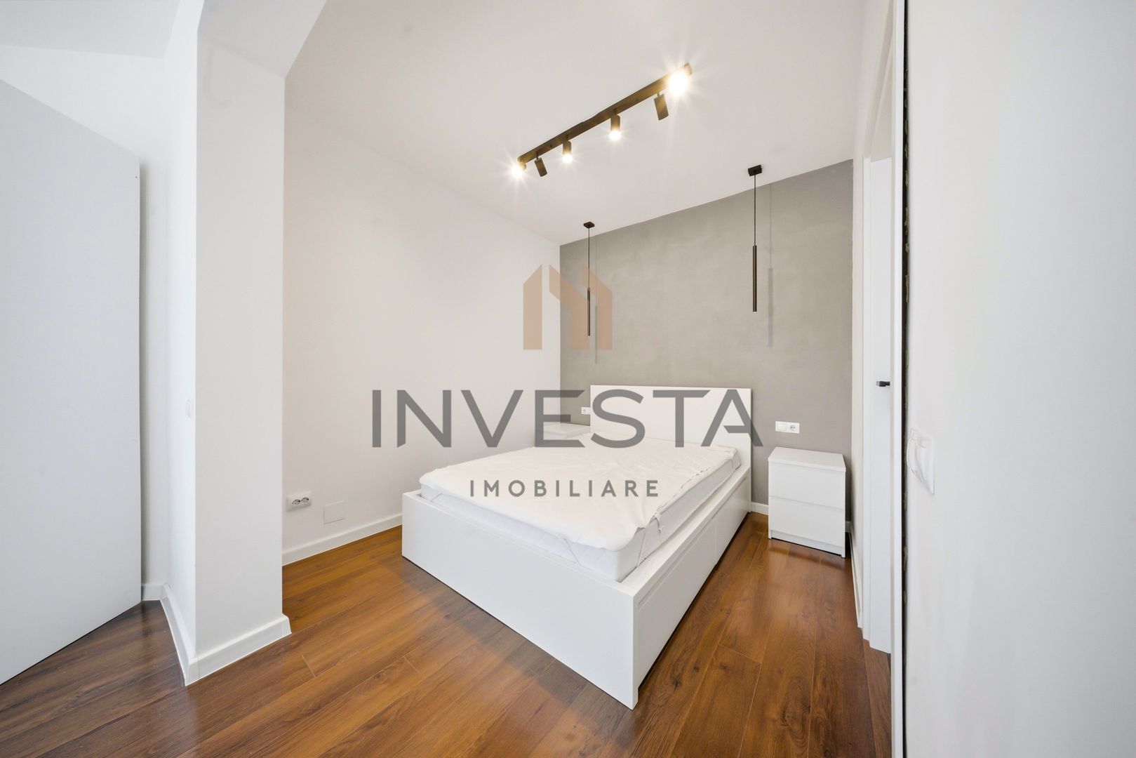 Apartament 2 camere de inchiriat, parcare, intrare Floresti, zona BMW - Poză 4