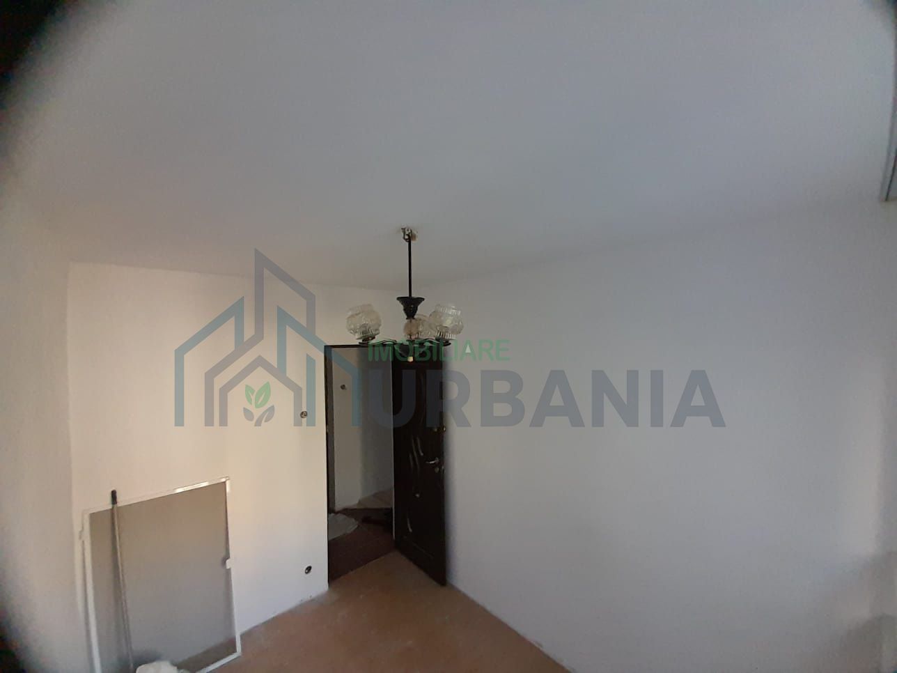 Apartament 3 camere, nedecomandat, în zona Mircea cel Bătrân, Iași - Poză 1