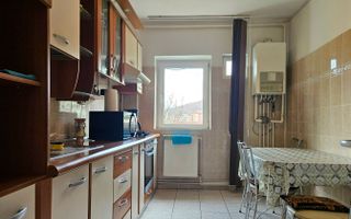 Apartament cu doua camere, zona Racadau 50 mp - Poză 5