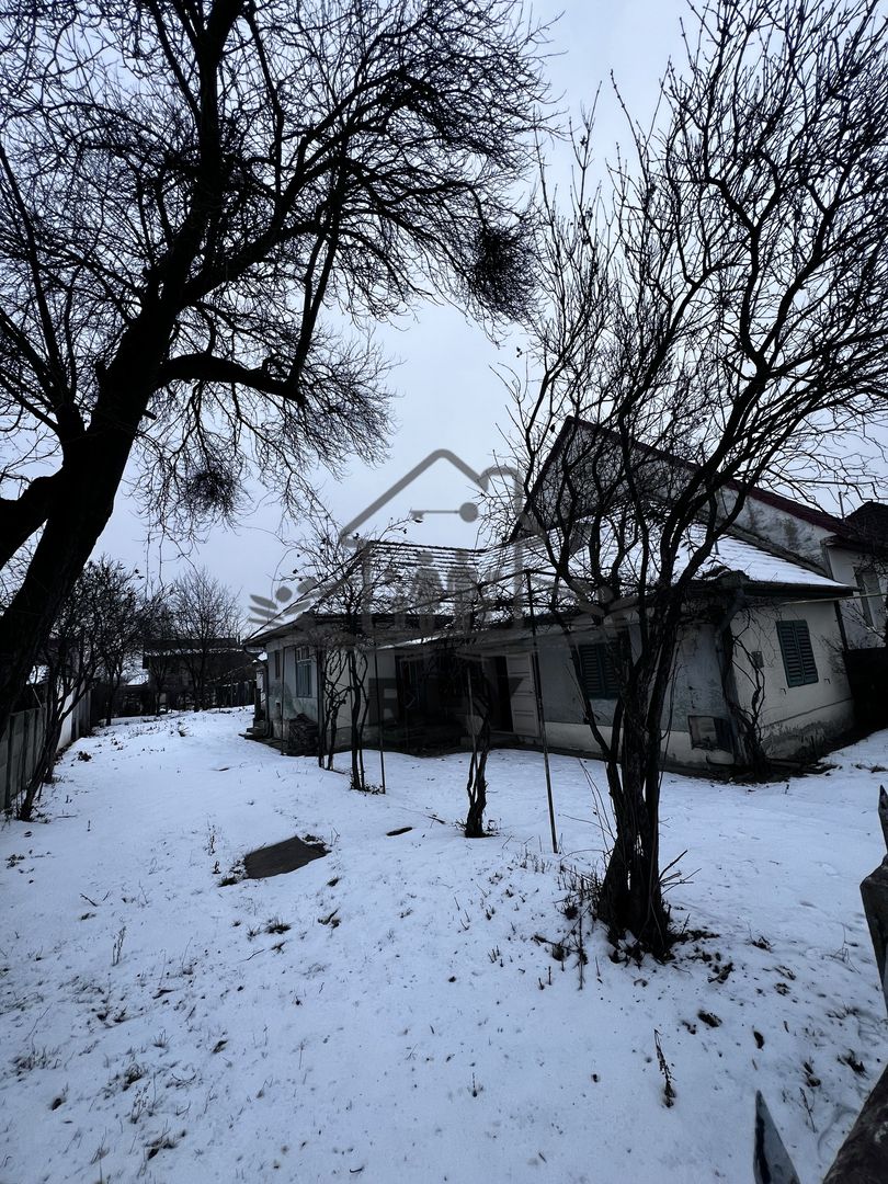 Cartier Lazaret - Teren de casa cu casă 568 mp - Poză 3