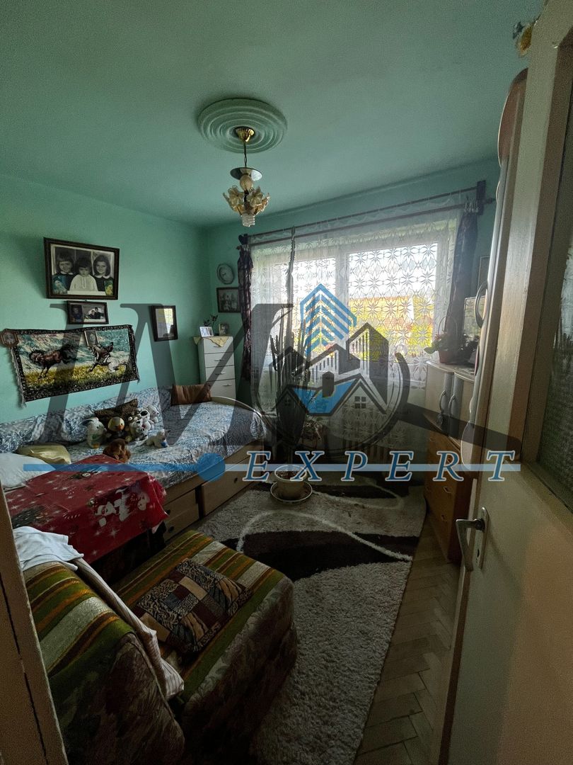 Apartament cu 4 camere de vânzare in Sebeș - Poză 2