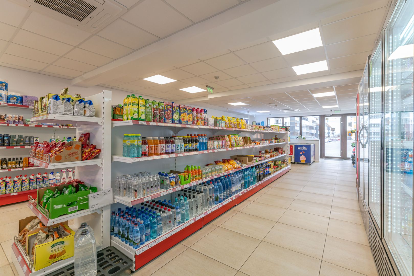 Spatiu comercial de vanzare cartier Tractorul (zona noua) - Poză 9