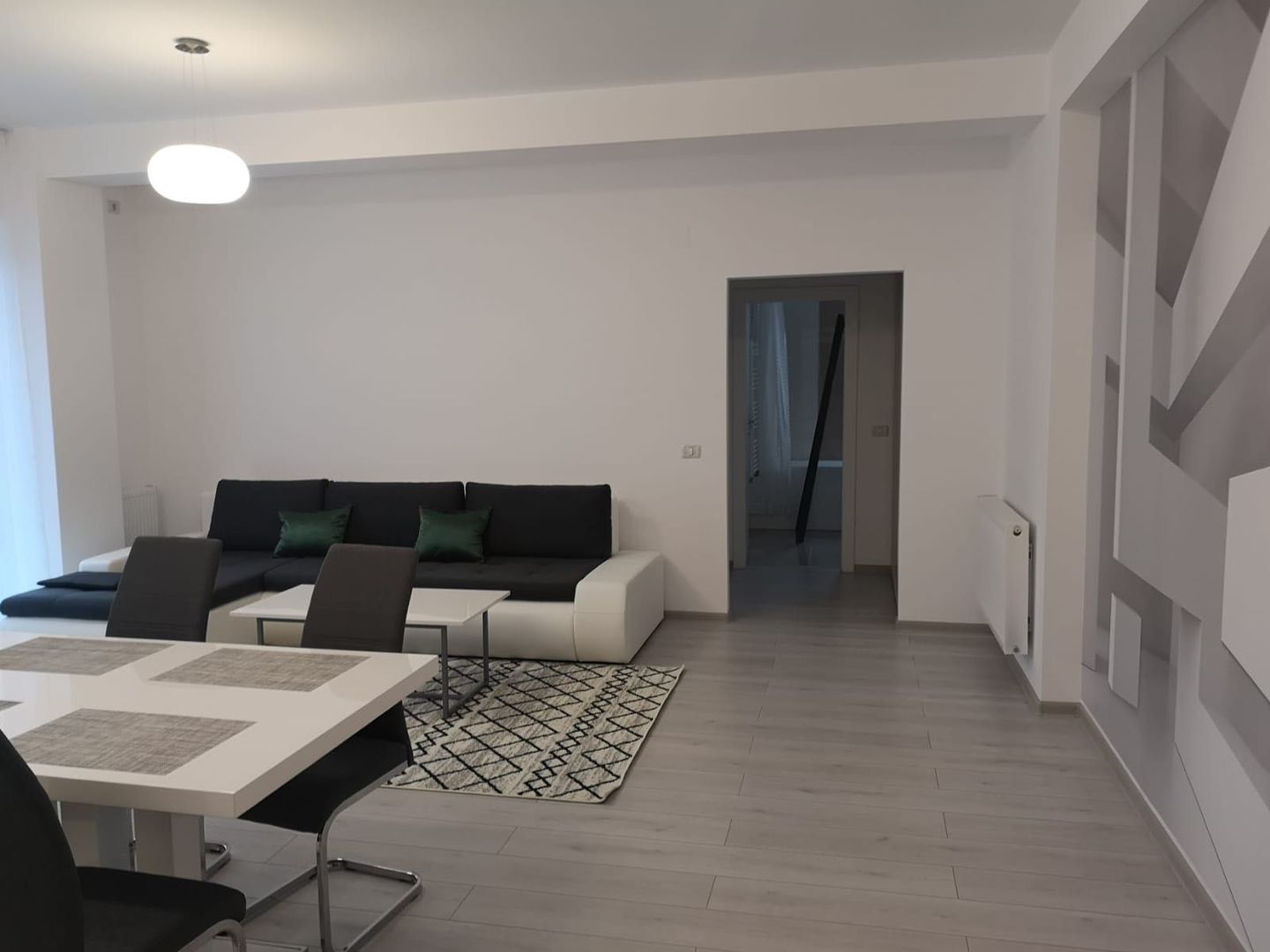 Apartament 2 camere Soarelui bloc nou parter cu gradina - Poză 1