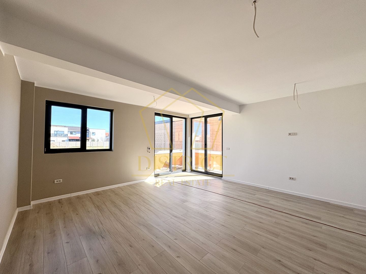 Duplex modern cu 4 camere si 3 bai | Mosnita Noua | VALERY - Poză 2