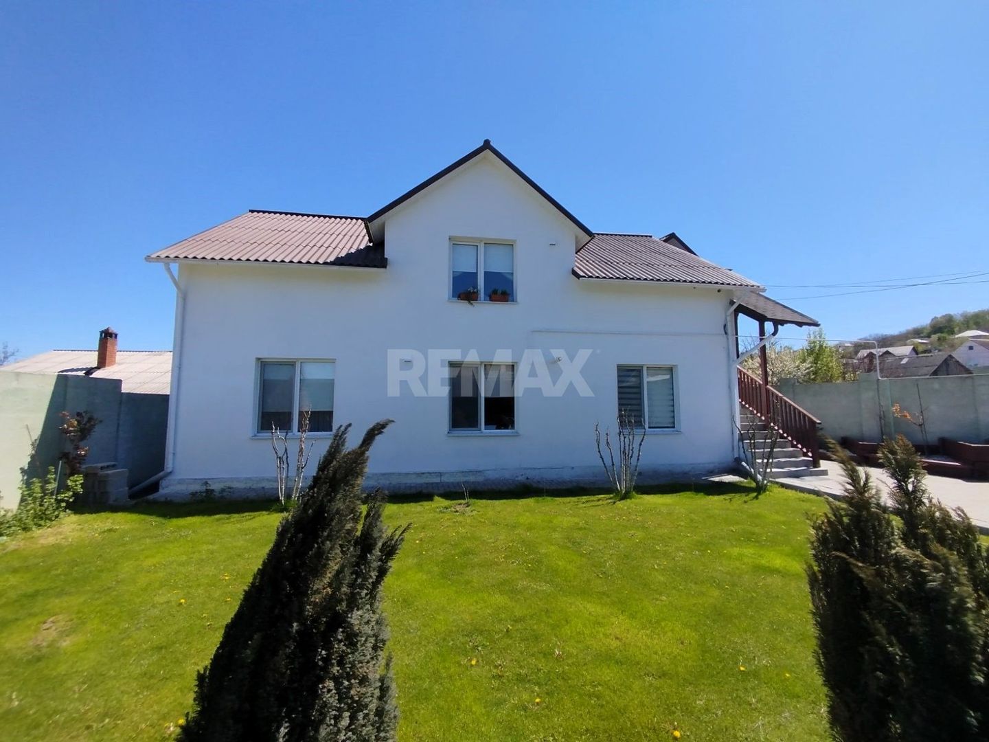 Casă cu 2 niveluri și intrări separate | 160 m² utili | 4 ari | Sîngera, Chișinău | Potent‌ial Duplex - Poză 3