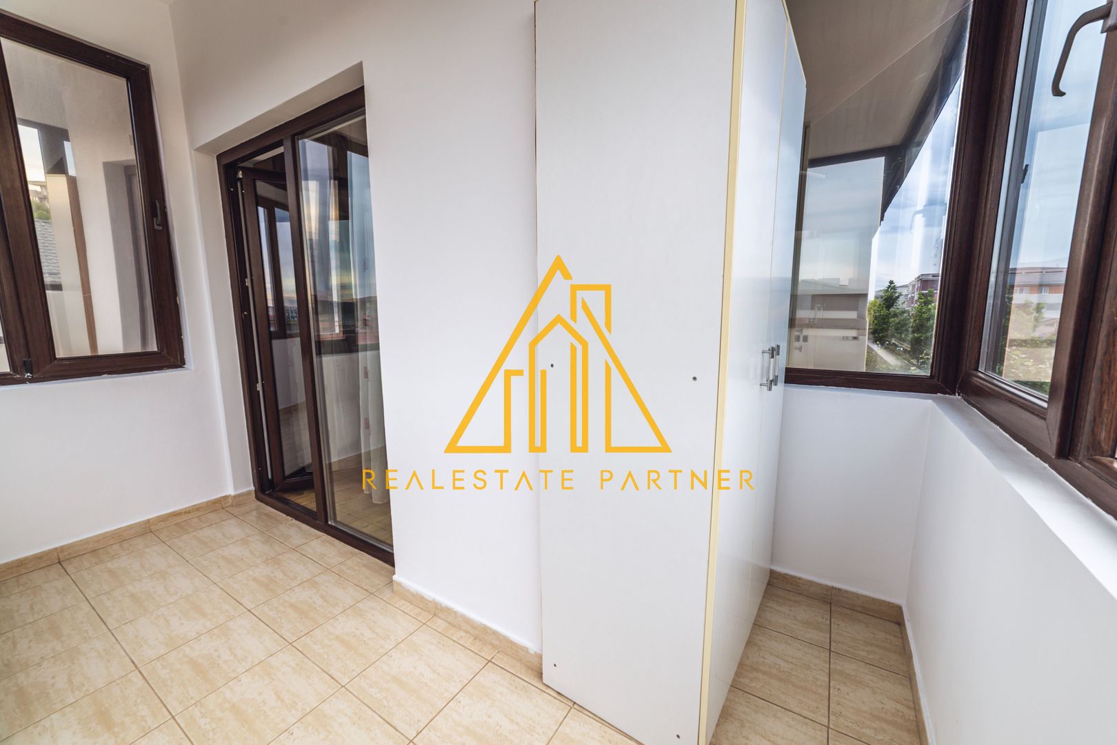 Apartament luminos, completat de spații utile și confortul de care ai nevoie! - Poză 11