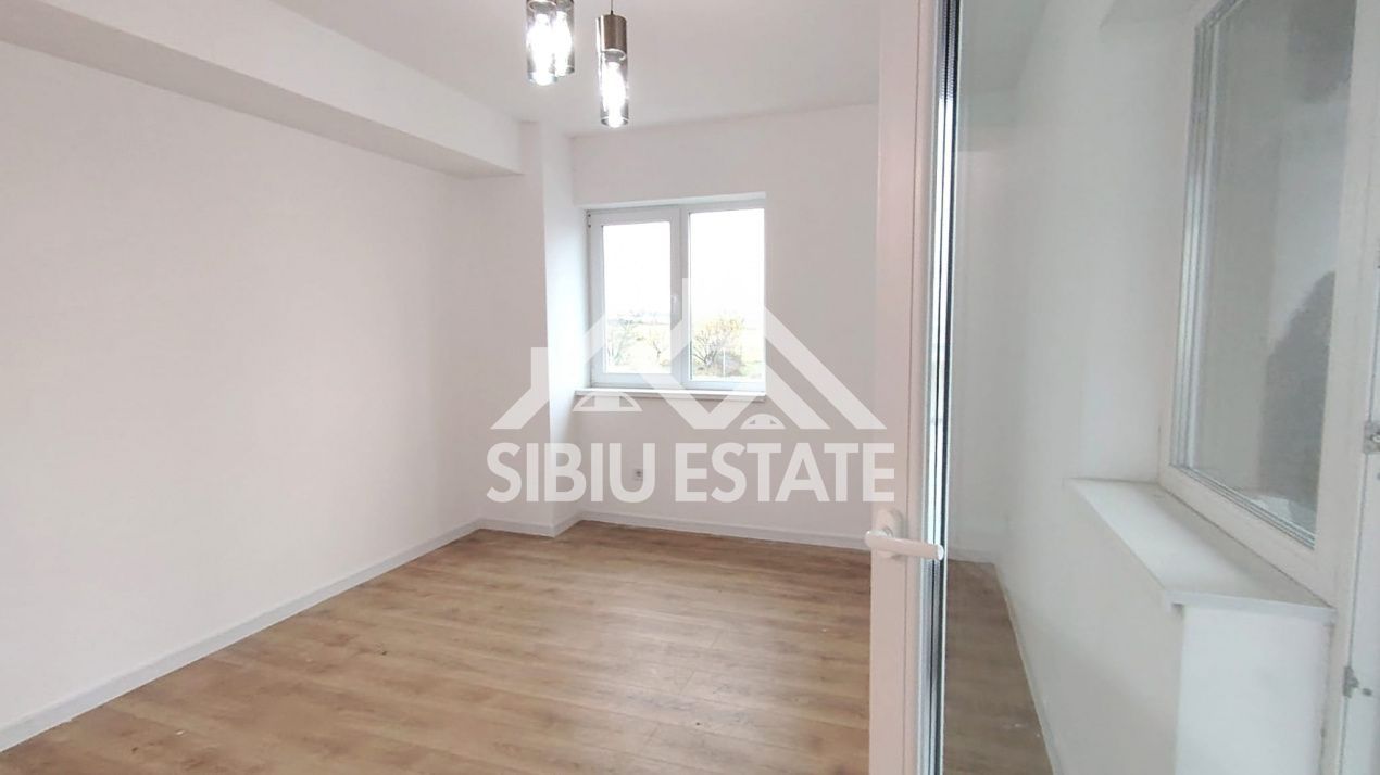 Apartament nou 3 camere, 2 bai Sibiu - Poză 7