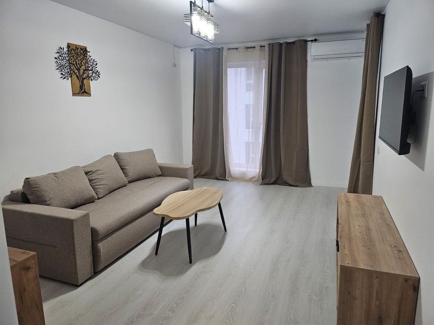 GARS. METALURGIEI, PRIMA INCHIRIERE, BLOC NOU, BUCATARIE INCHISA - Poză 1