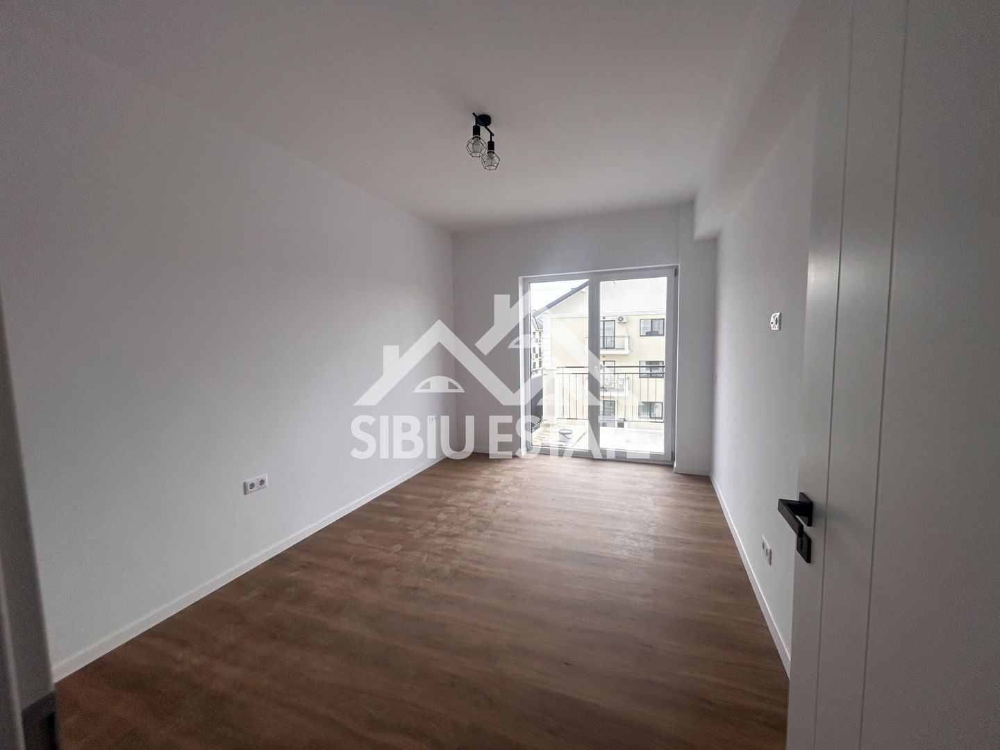 Locuinta moderna 3 camere cu gradina si terasa in Selimbar - Poză 18