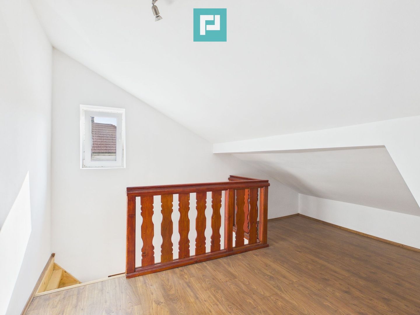 Casă renovată ultracentral | Str. Primăriei - Poză 18