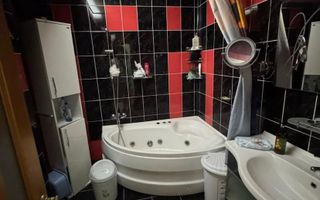 Apartament 2Camere 63mp -3Balcoane -Boxa-Bloc din 1987-Zona Rond Vechi! - Poză 4