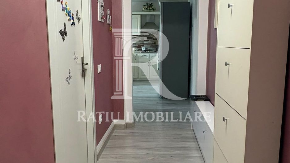 Apartament cu 3 camere de inchiriat | Etajul 1 | Oradea - Poză 3