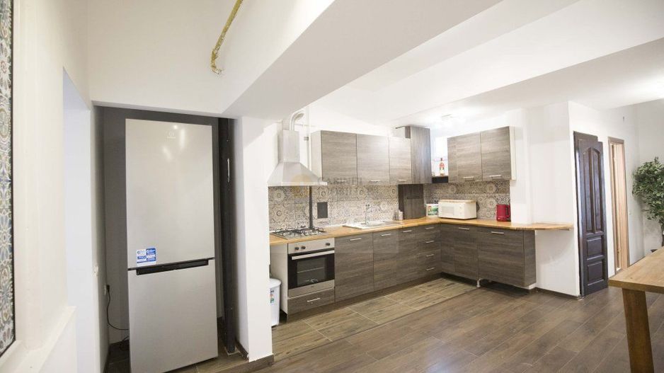 Apartament Central |  4 Camere  Spațiu Generos |  Ideal Investitie - Poză 5