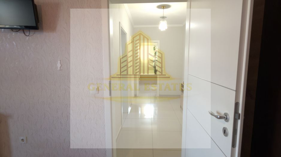 Vand apartament 2 camere - Poză 9