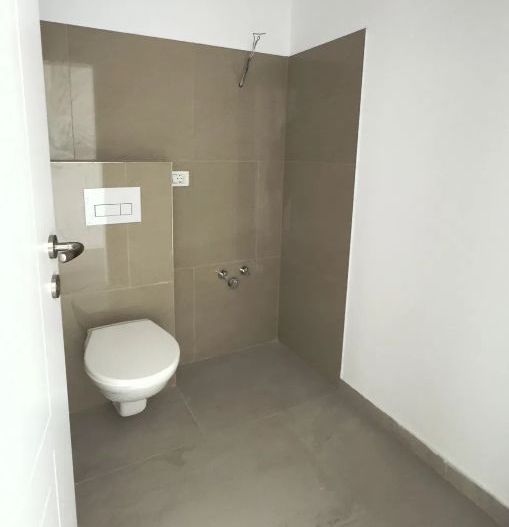 Apartament cu 3 camere, 2 bai, bloc nou et.2, Centru - Poză 5