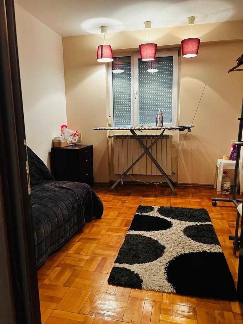 Apartament 3 camere Titan, parcare inclusă, etaj 4, complet mobilat - Poză 7