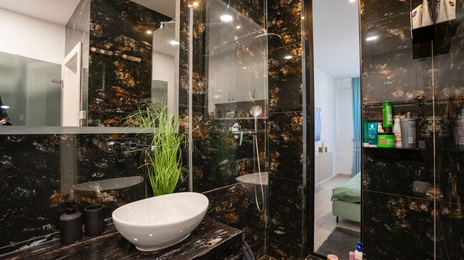 Apartment 3 camere, lux , zona Universității - Poză 9