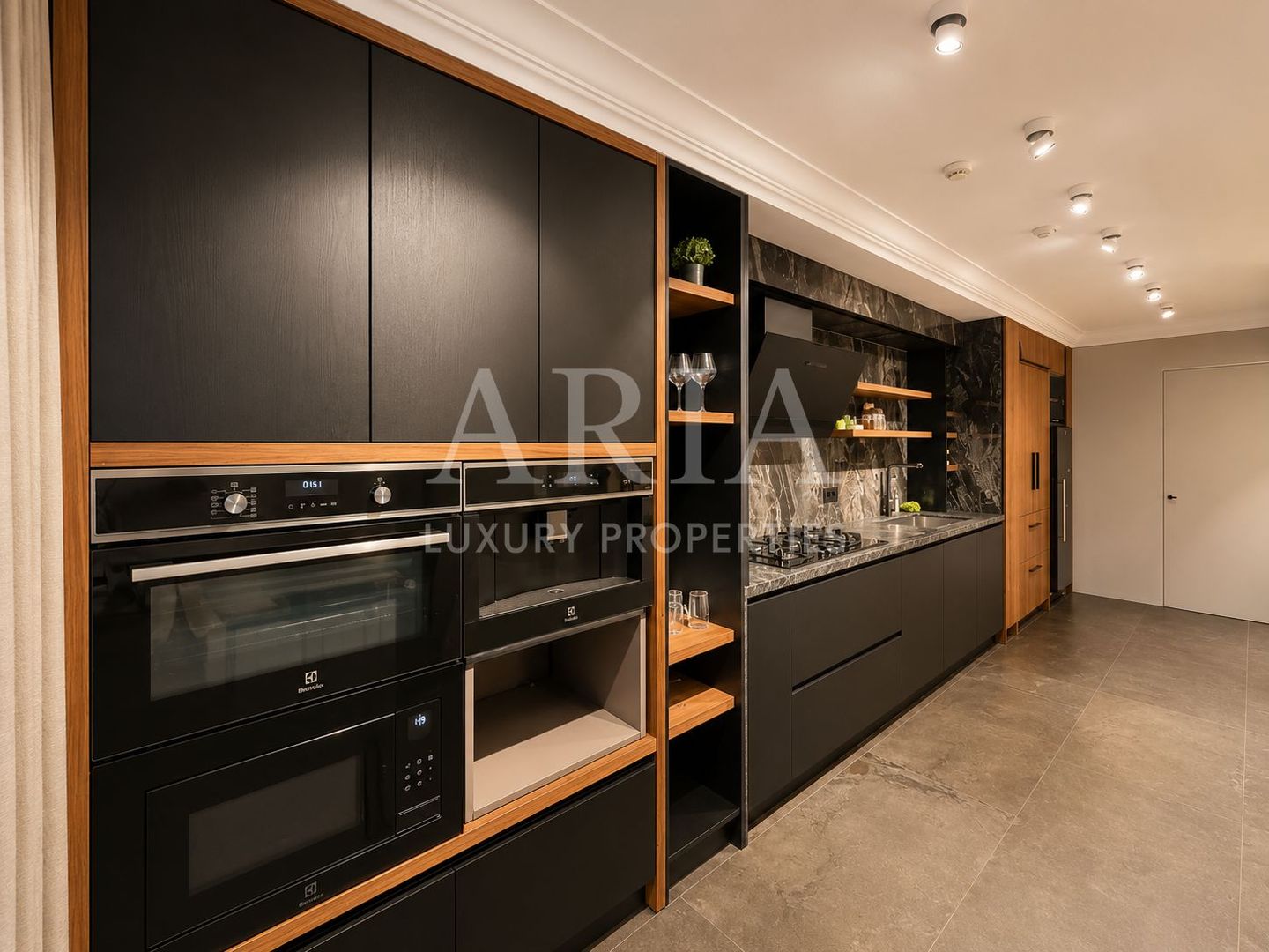 GREEN LAKE RESIDENCE APARTAMENT 4 CAMERE ULTRAFINISAT - Poză 5