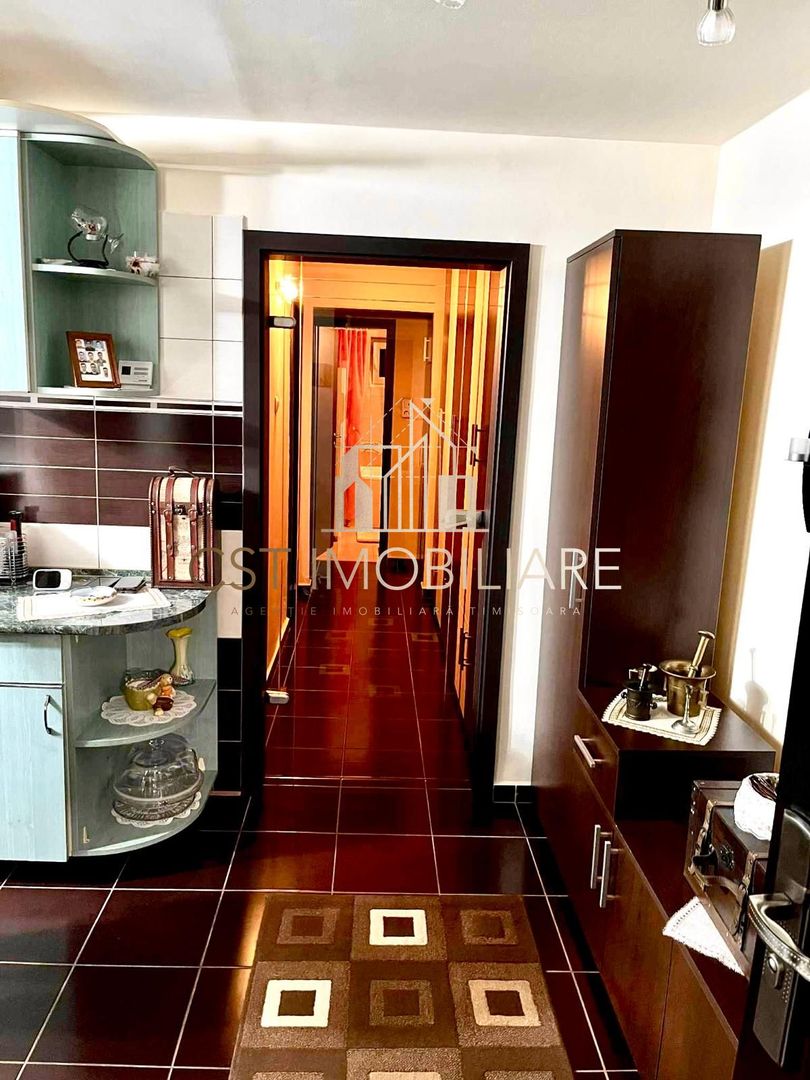 apartament cu 3 camere, in zona Aradului – Centrala Proprie - Acoperis - Poză 12