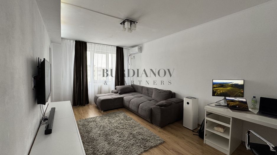 Apartament cu 3 camere de vânzare Titan/1 Decembrie 1918 - Poză 1