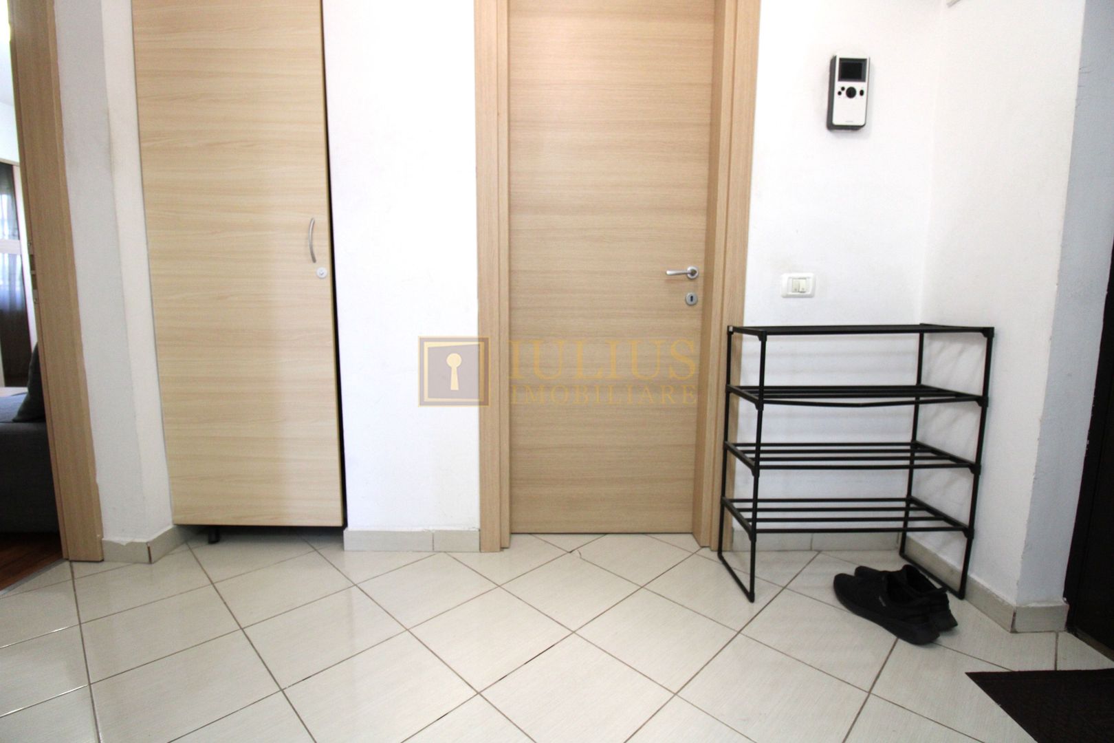 Apartament cu 3 camere in Aradului, 2 locuri de parcare - Poză 14